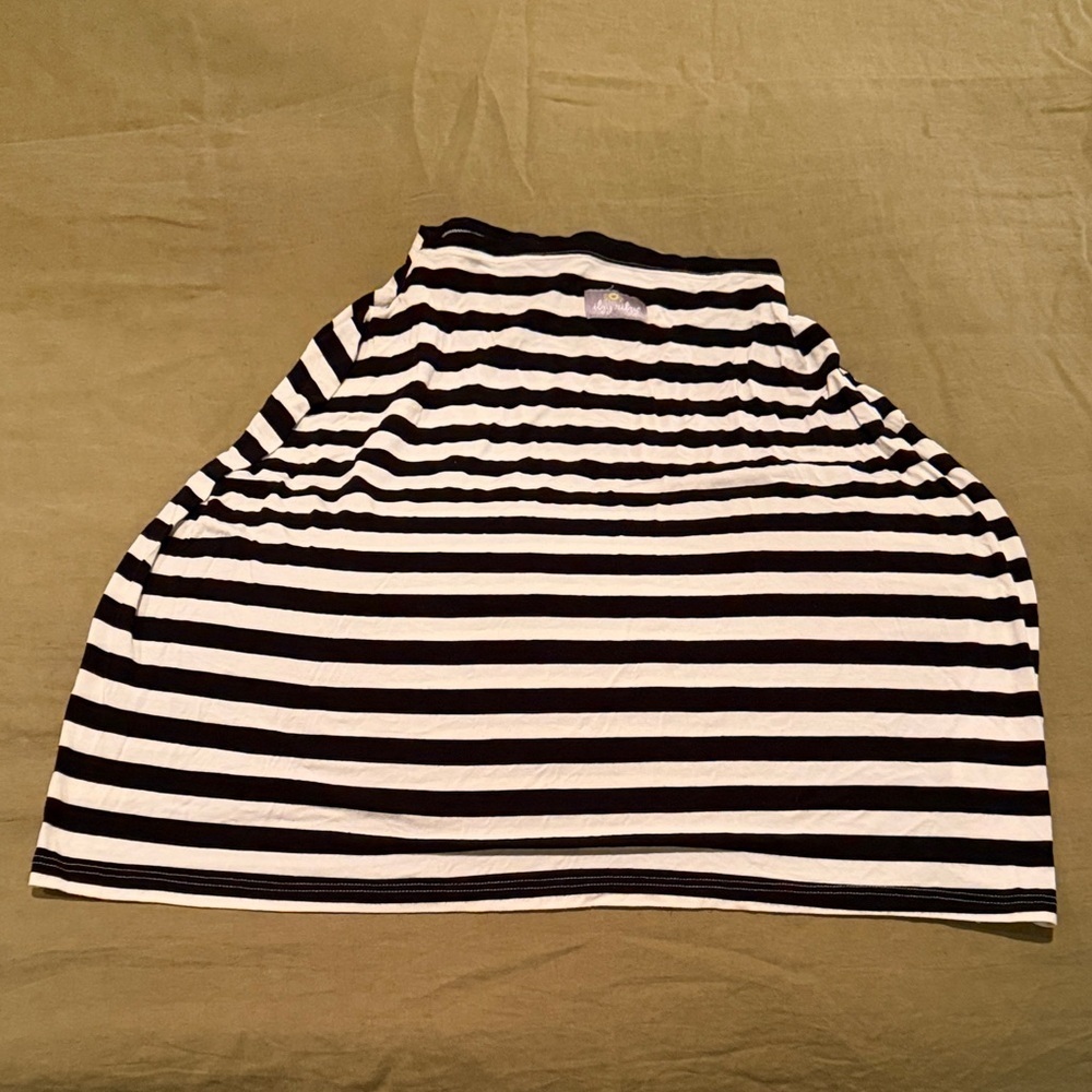Black and White Striped 4-in-1 nursing cover
